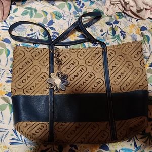 Authentic Coach Shoulder bag